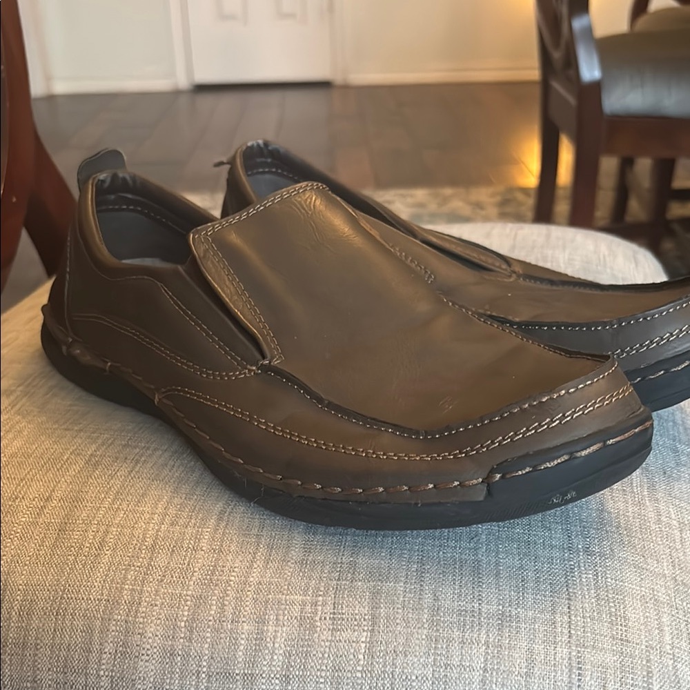 Izod Men's Dark Brown Slip-On Loafers